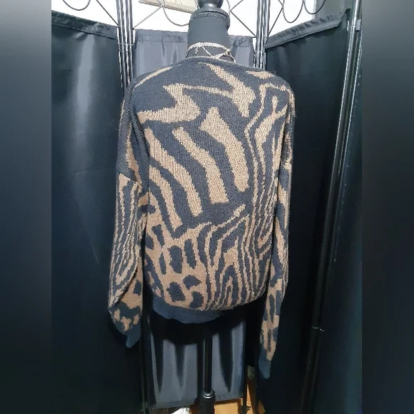 Animal Print Sweater Women's Size L/XL Black Brown Boho Lagemlook - Picture 5 of 5
